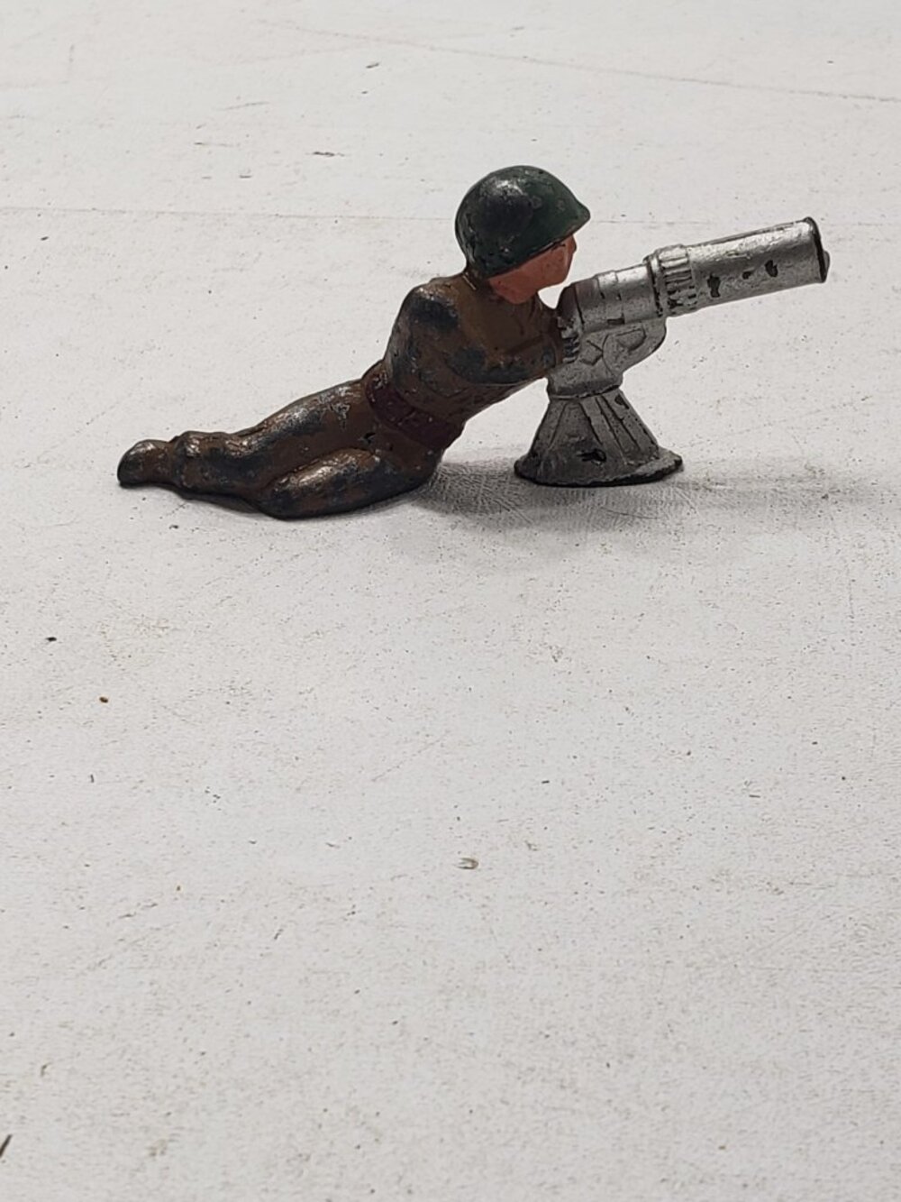 Vintage Barclay B-240 Machine Gun dime store hallow-cast lead soldier figure